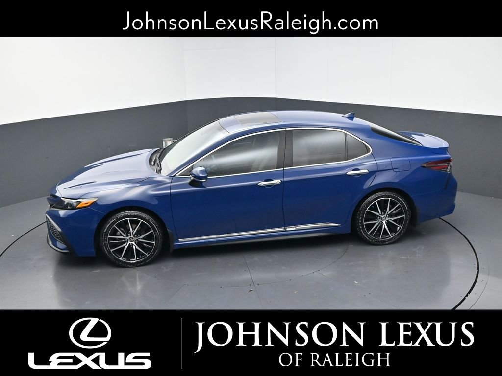 Used 2023 Toyota Camry SE w/ Cold Weather Package image 25