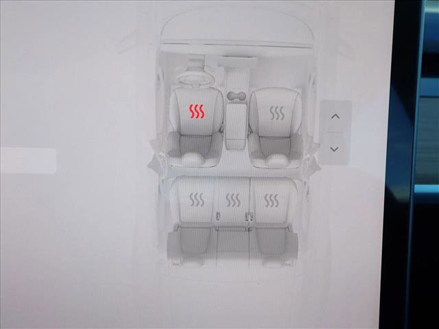 Used 2024 Tesla Model Y Long Range image 23