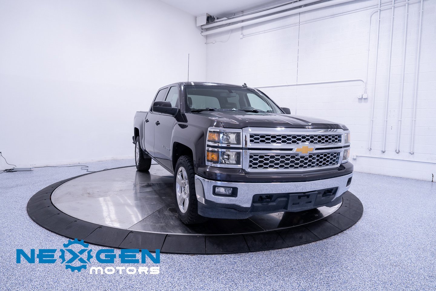 Used 2014 Chevrolet Silverado 1500 LT w/ LT Convenience Package image 3
