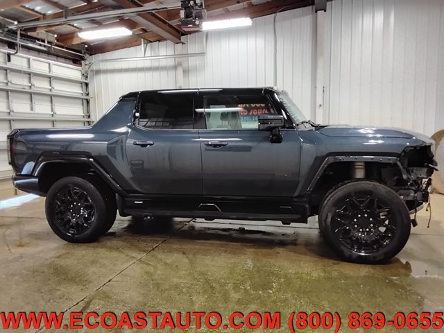 Used 2025 GMC Hummer EV 2X AWD/4WD image 2