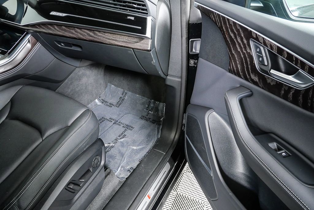 Used 2023 Audi Q8 Prestige w/ Prestige Package image 25