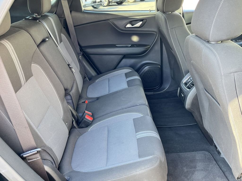 Used 2025 Chevrolet Blazer LT image 29