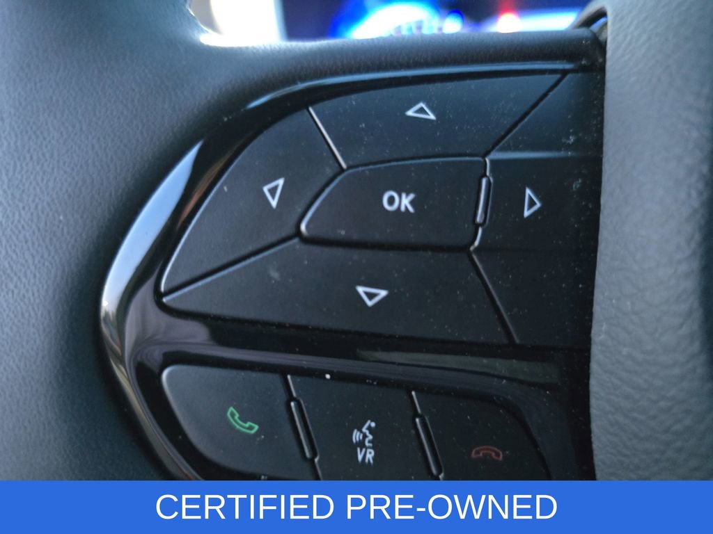 Used 2025 Chrysler Pacifica Limited image 19