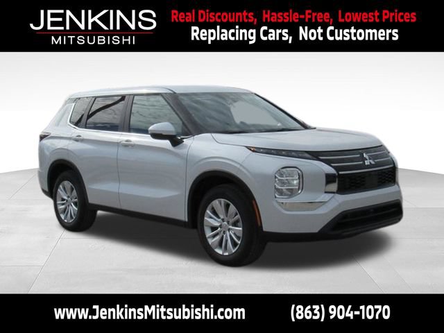 New 2026 Mitsubishi Outlander ES