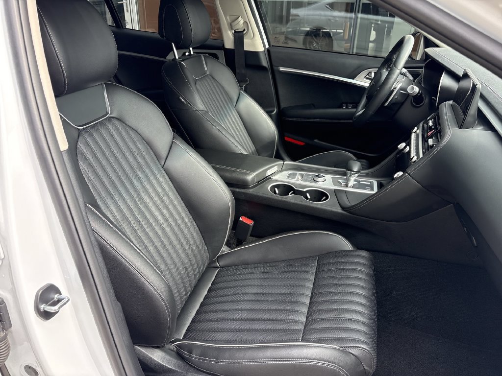 Used 2026 Genesis G70 2.5T Prestige RWD image 25