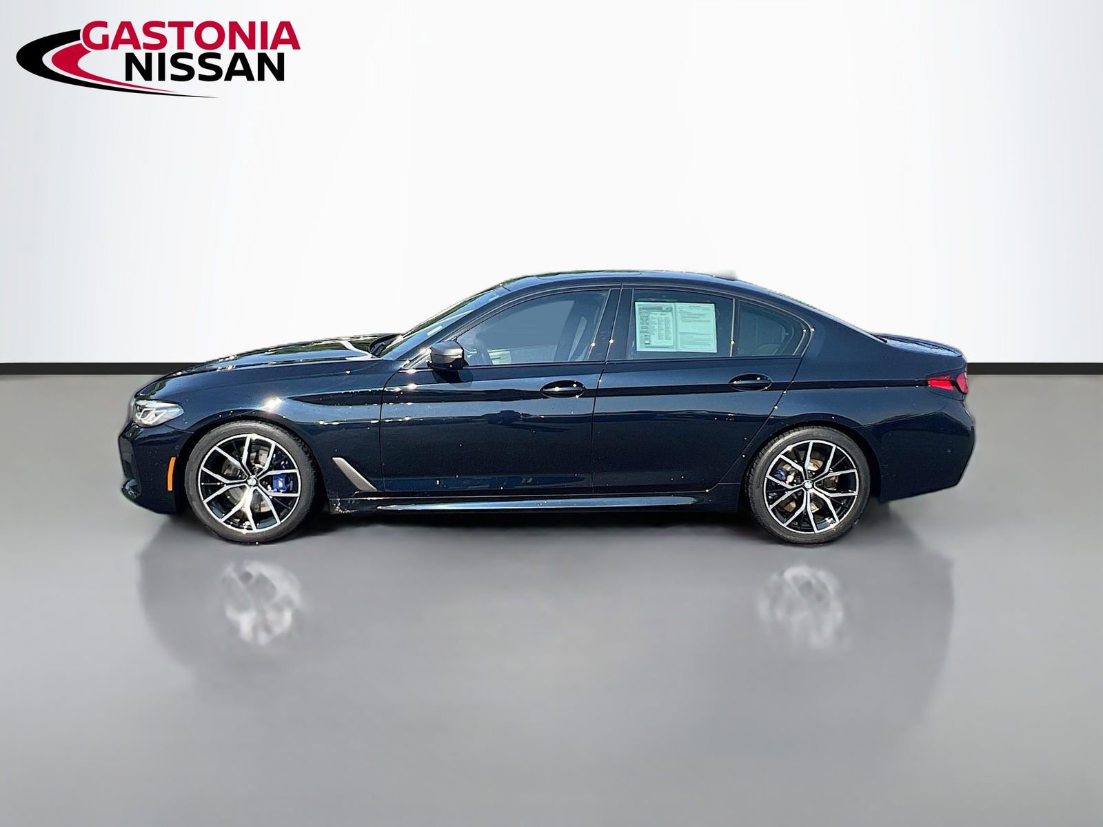 Used 2023 BMW M550i xDrive w/ Dynamic Handling Package AWD/4WD image 5
