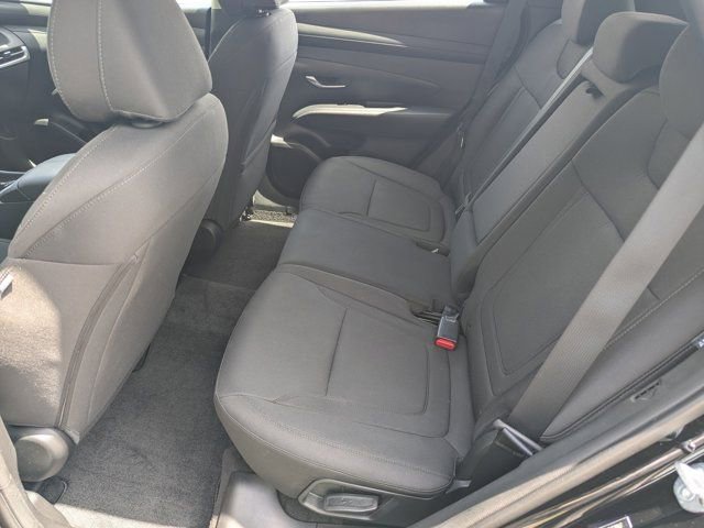Used 2025 Hyundai Tucson SE FWD image 17