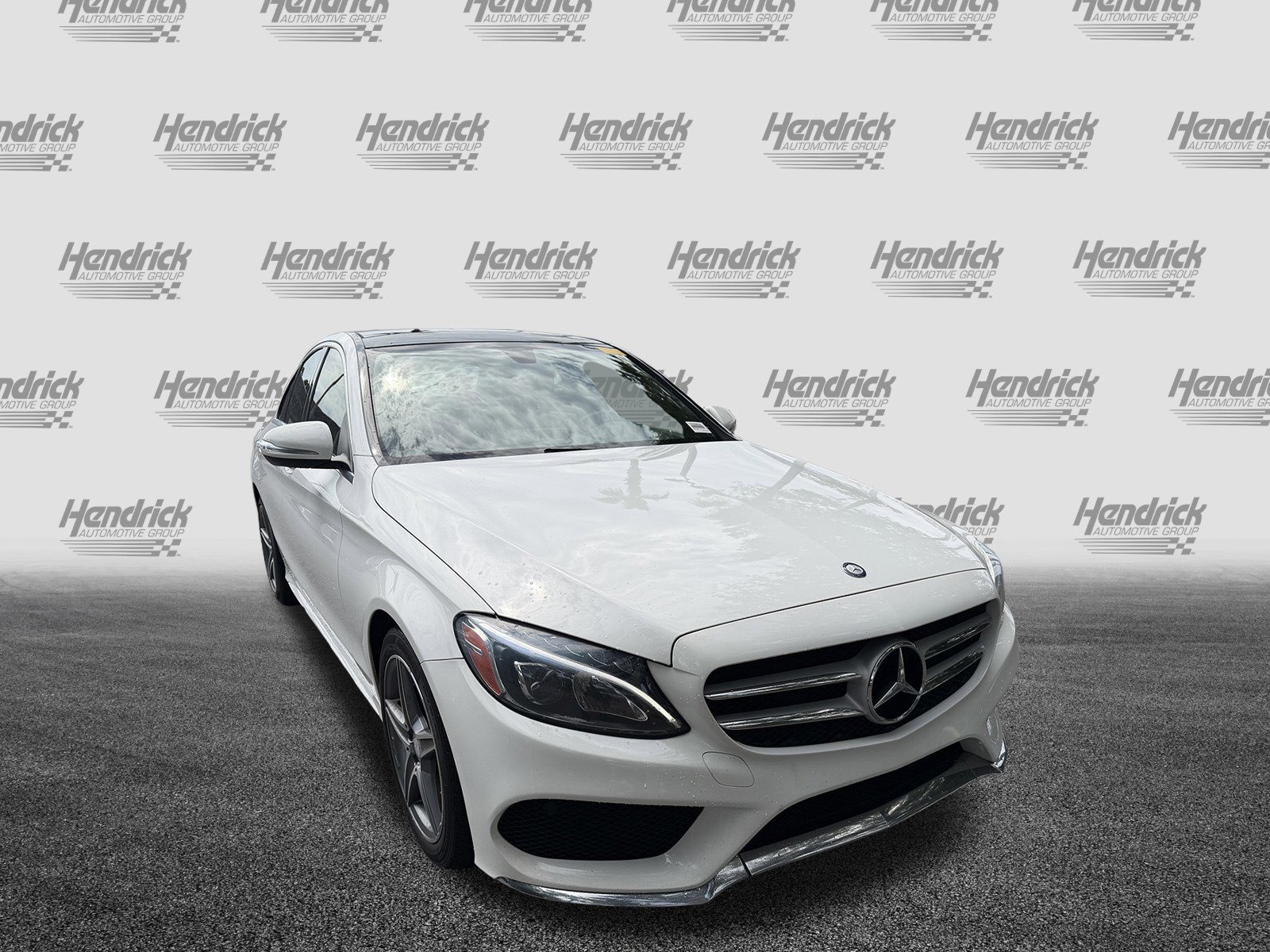 Used 2015 Mercedes-Benz C 300 4MATIC Sedan image 2