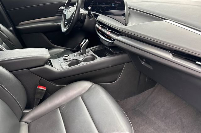 Used 2024 Cadillac XT4 Premium Luxury image 19