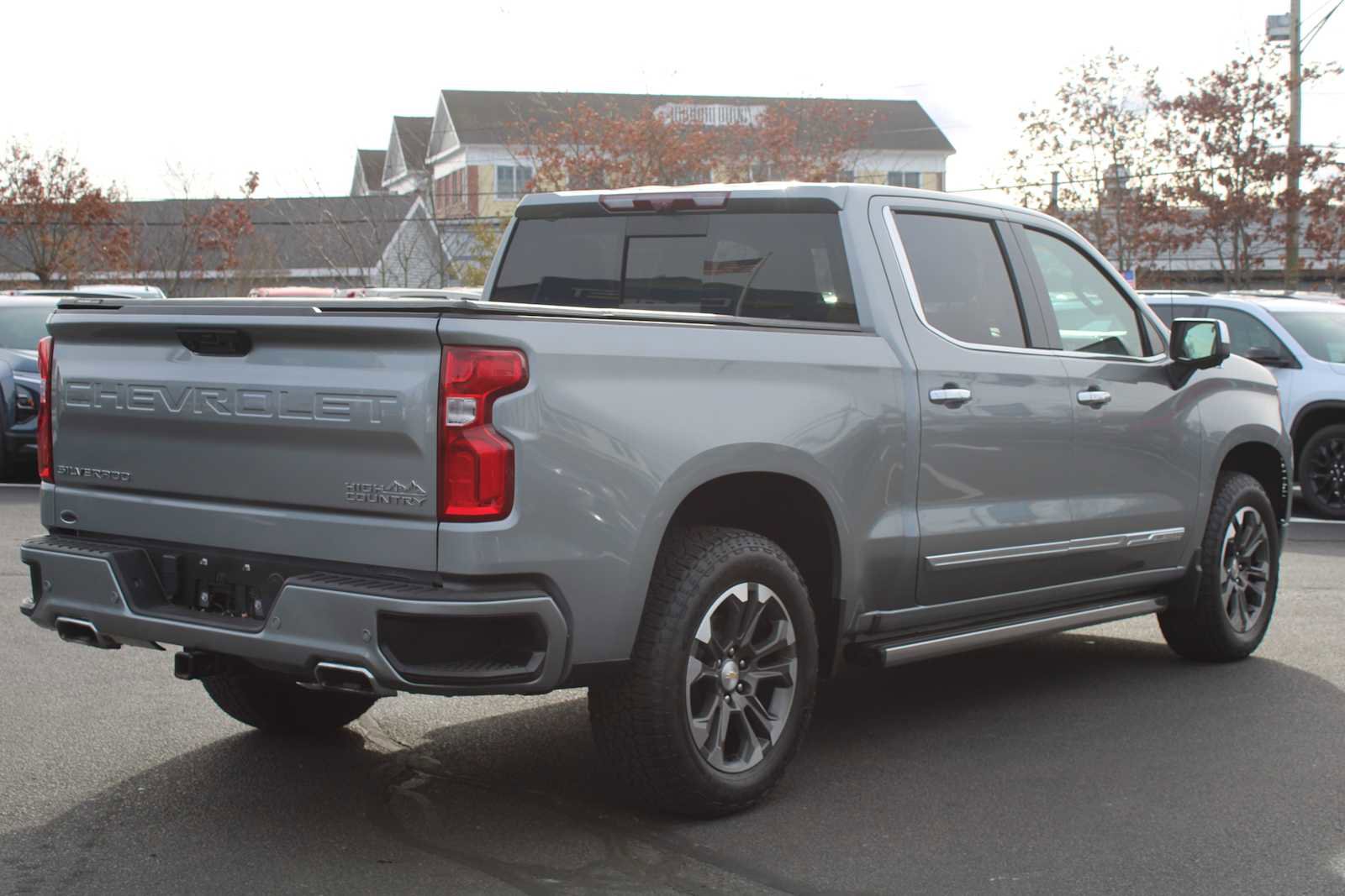 Certified 2024 Chevrolet Silverado 1500 High Country w/ Technology Package image 7