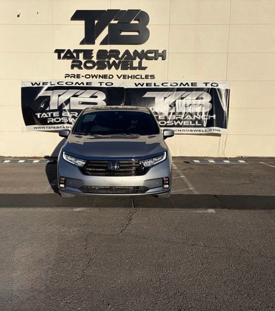 Used 2024 Honda Odyssey Elite image 3