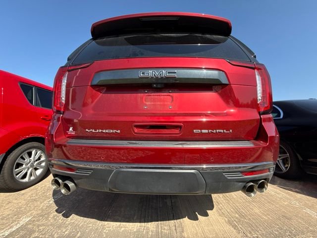 Used 2024 GMC Yukon XL Denali Ultimate AWD/4WD image 10