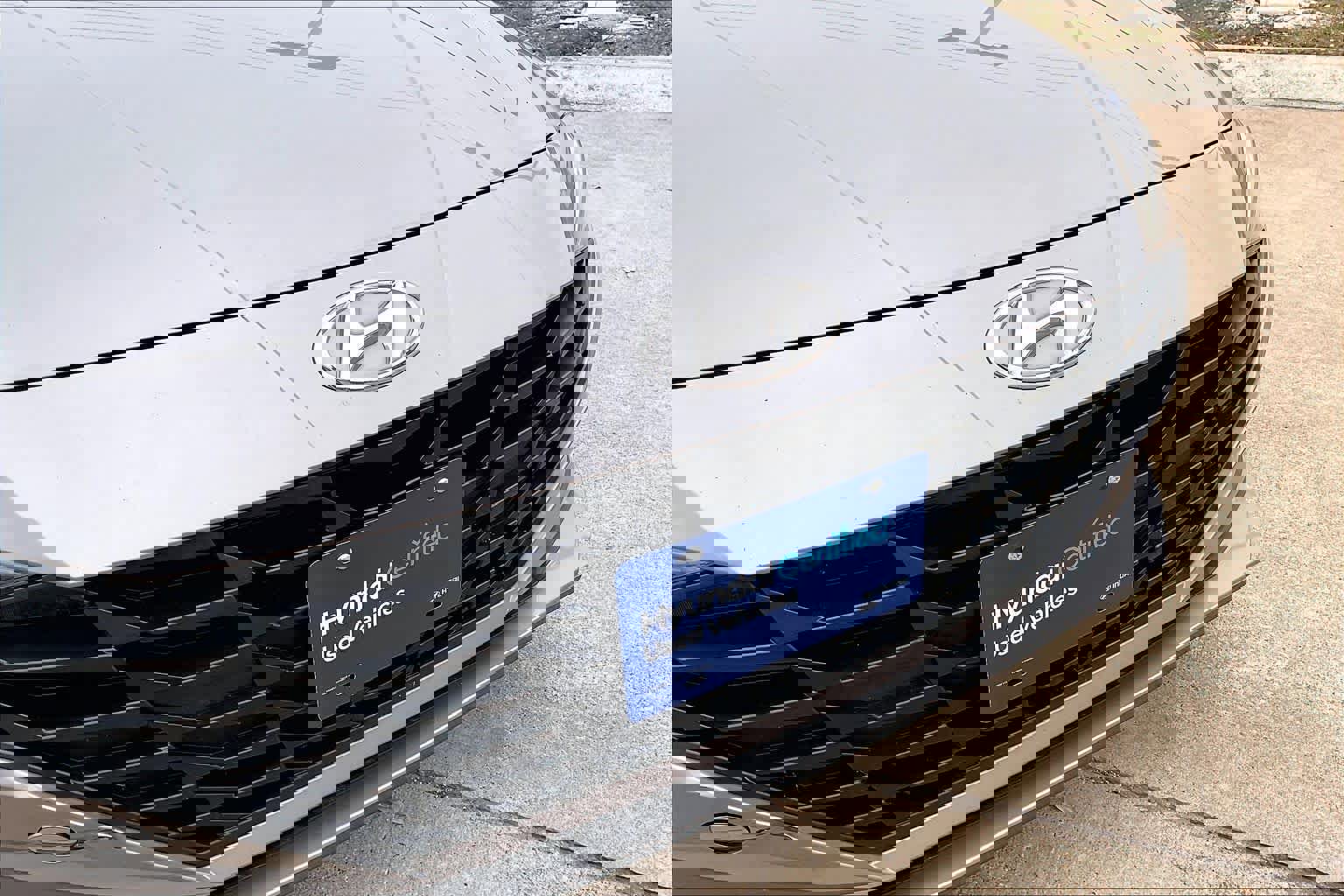 Used 2022 Hyundai Elantra SEL w/ Preferred Accessory Package image 26