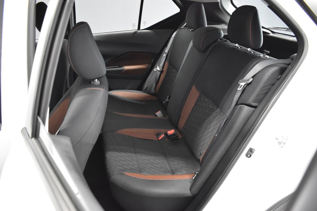 Certified 2022 Nissan Kicks SR w/ Interior Electronics Package FWD image 27