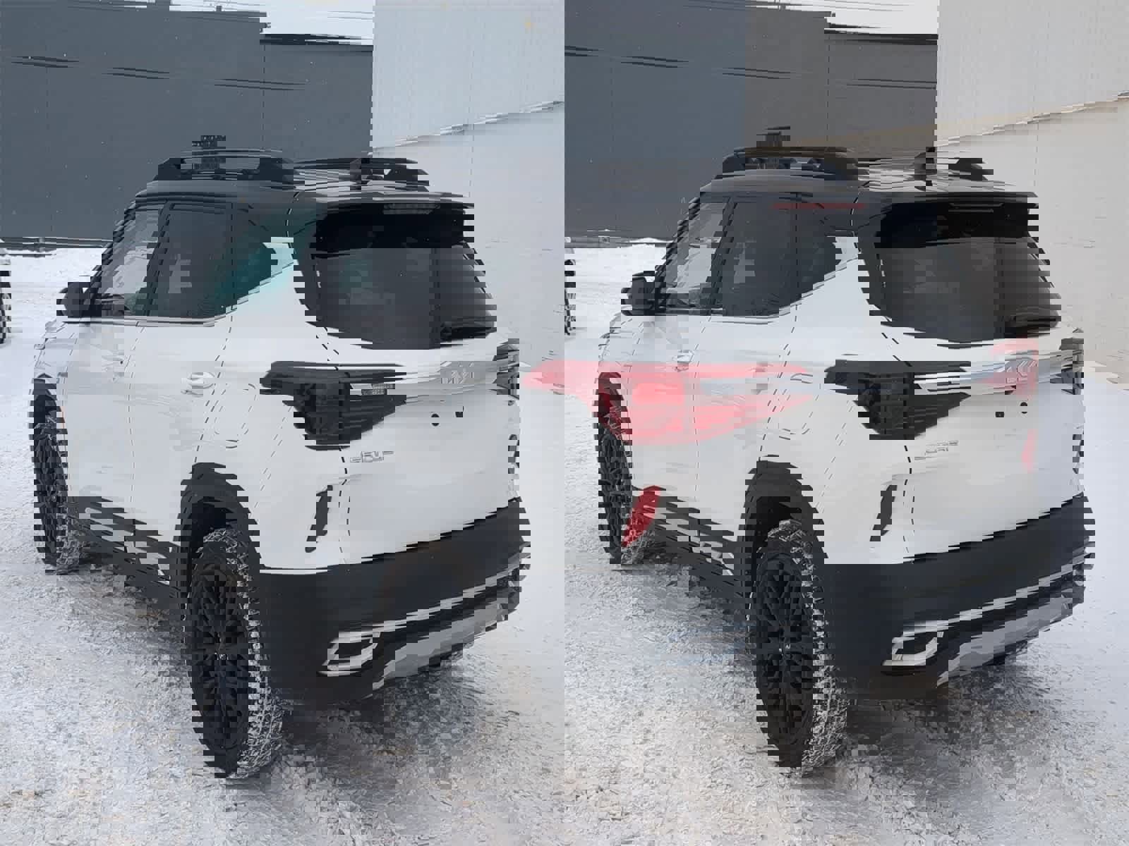 Used 2023 Kia Seltos Nightfall Edition image 12