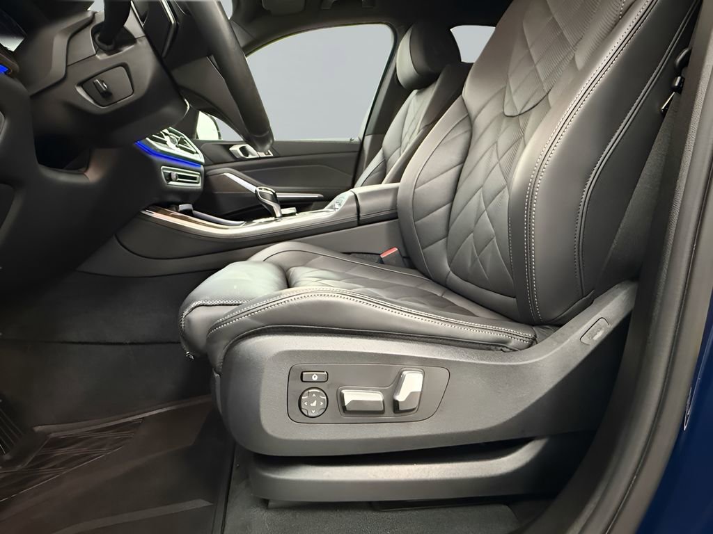 Used 2023 BMW X5 sDrive40i w/ Climate Comfort Package image 12