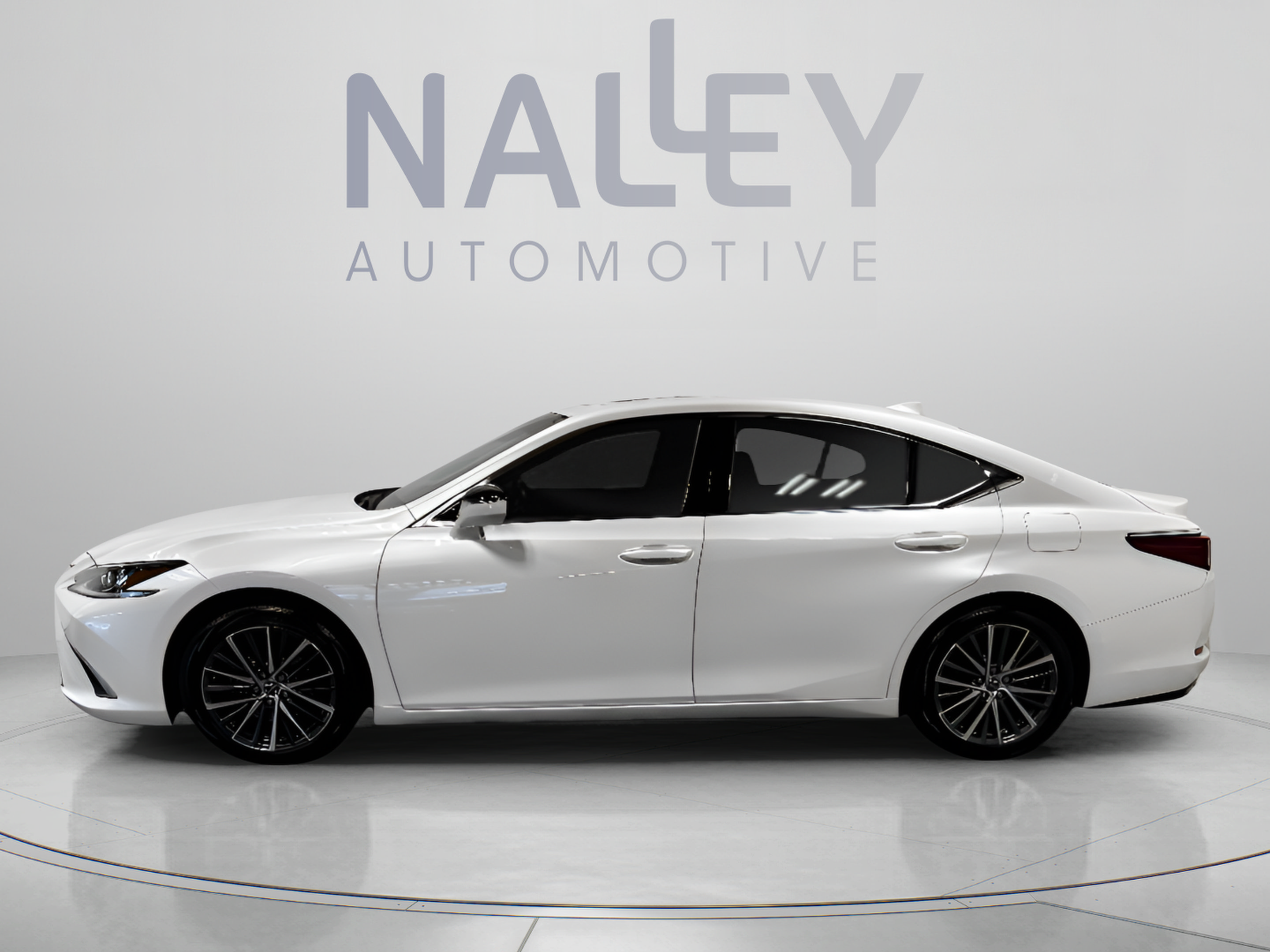 Used 2022 Lexus ES 350 w/ Premium Package FWD image 2