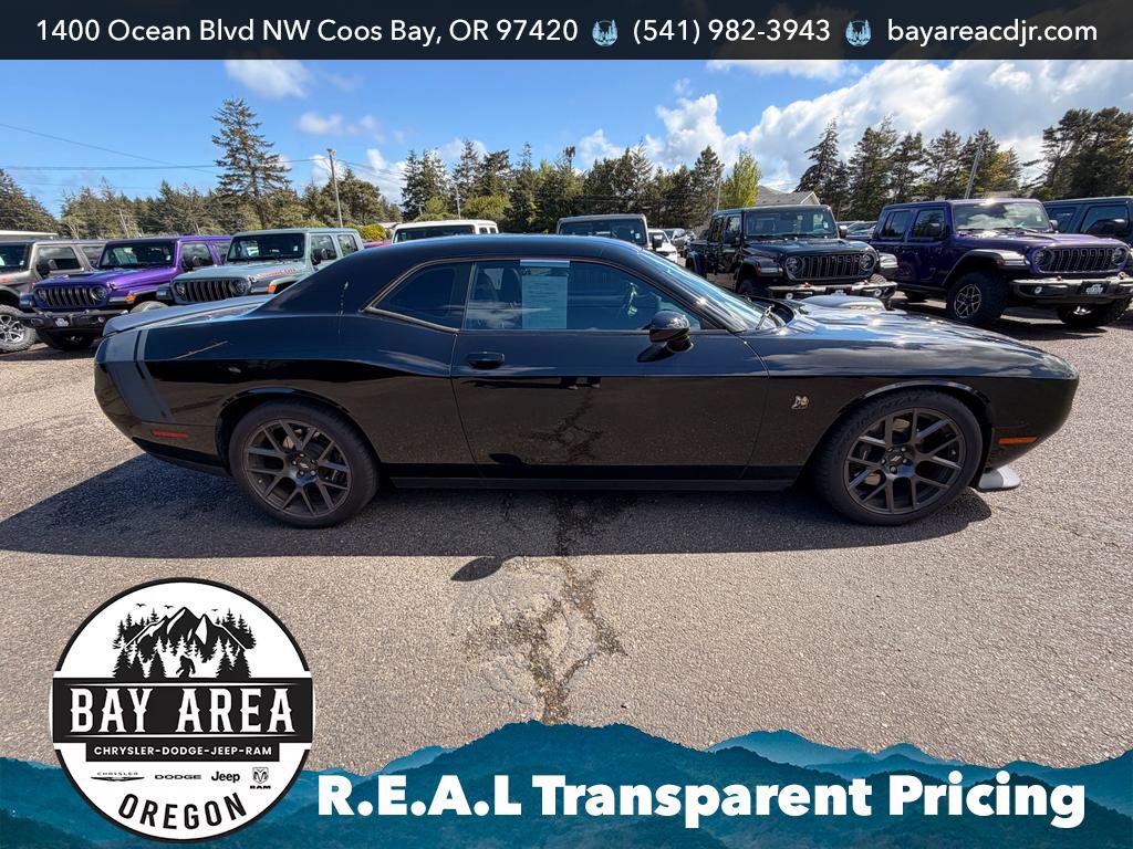 Used 2017 Dodge Challenger Scat Pack RWD image 4