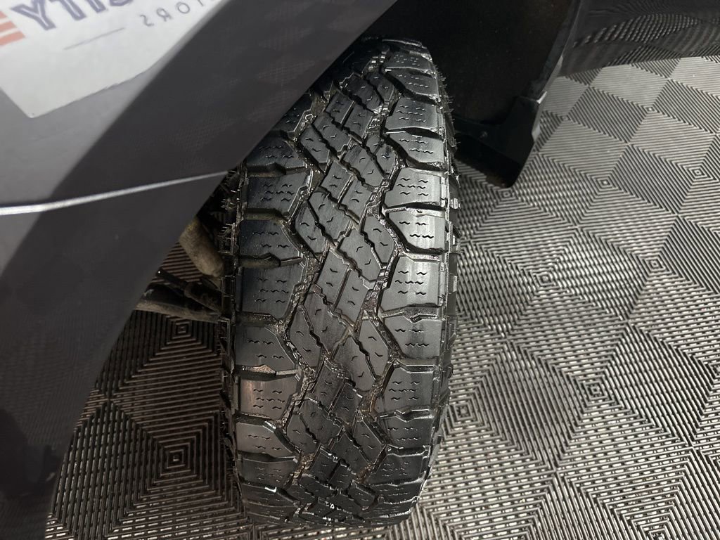 Used 2022 Chevrolet Silverado 1500 Custom Trail Boss image 35