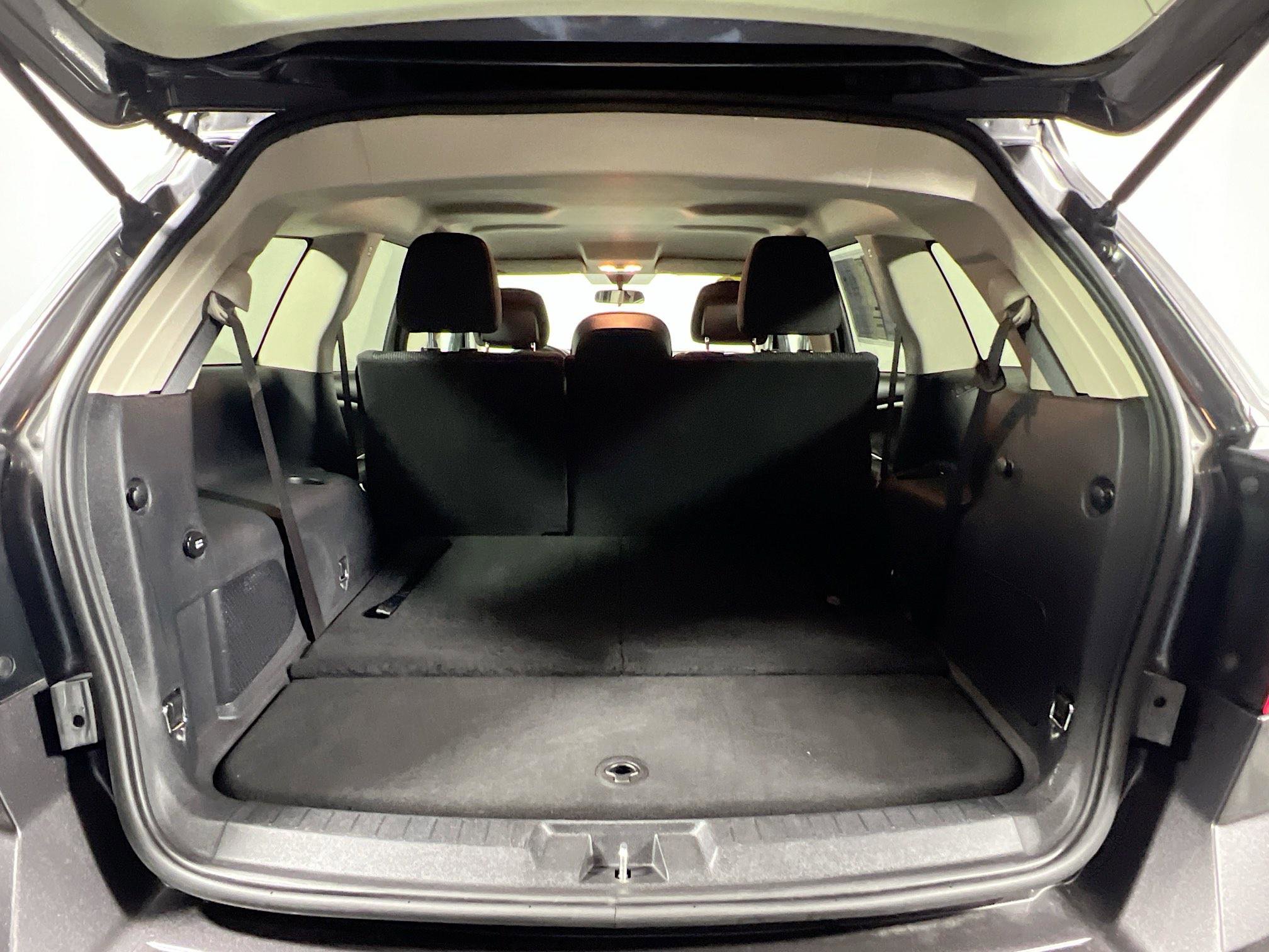 Used 2018 Dodge Journey SE image 34