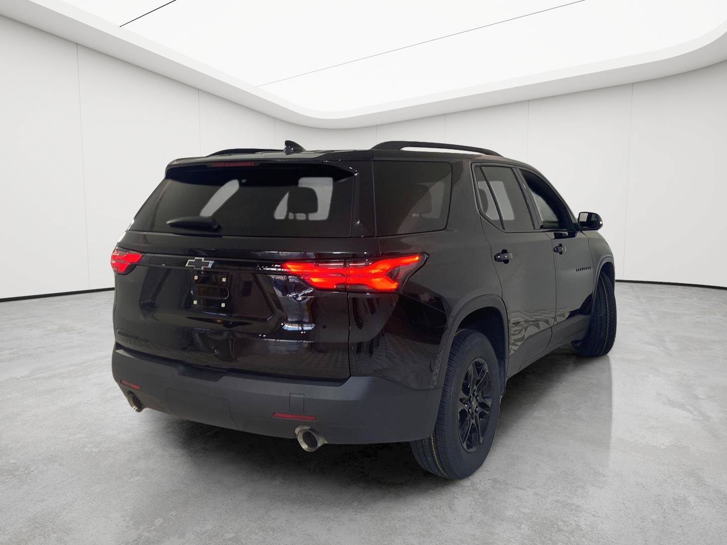 Certified 2023 Chevrolet Traverse LS w/ Midnight/Sport Edition AWD/4WD image 7