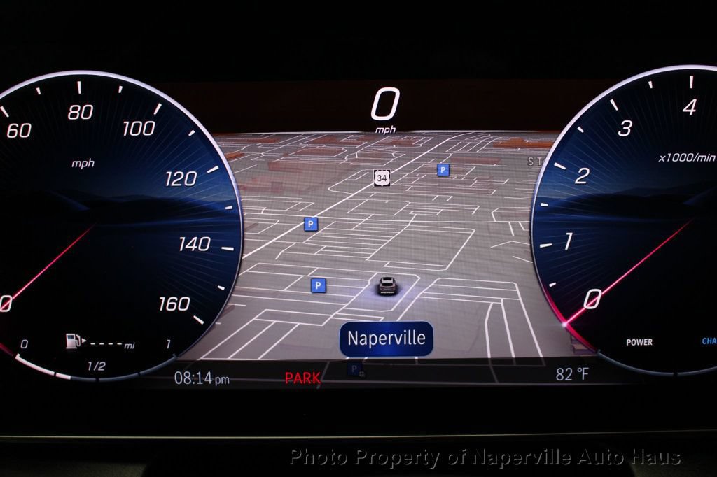 Used 2025 Mercedes-Benz GLC 300 4MATIC image 15