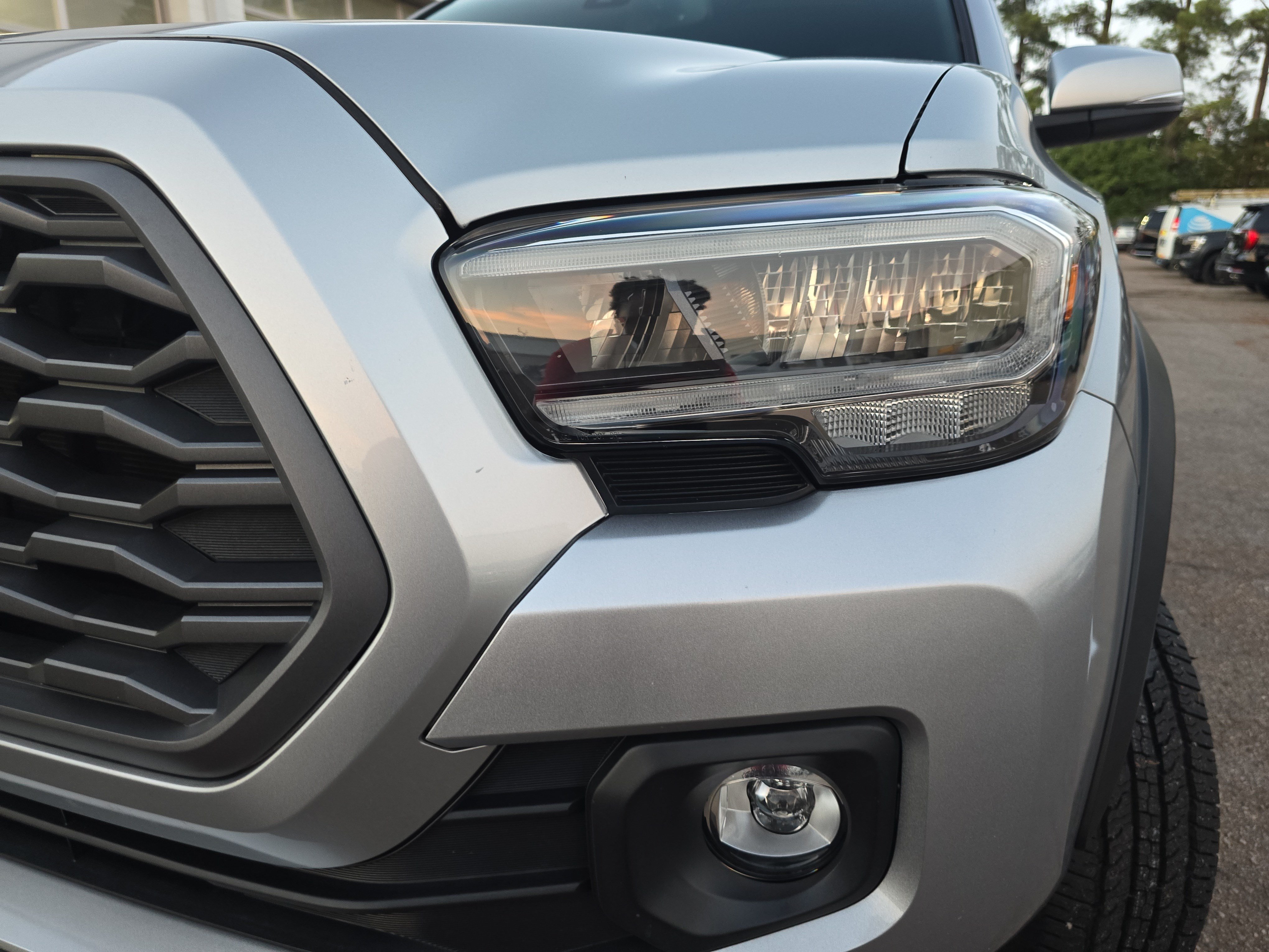 Used 2022 Toyota Tacoma TRD Off-Road w/ TRD Premium Off Road Package AWD/4WD image 31