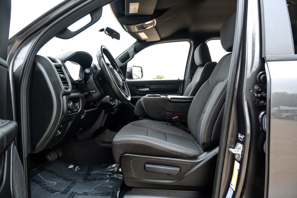 Used 2024 RAM 1500 Tradesman AWD/4WD image 3