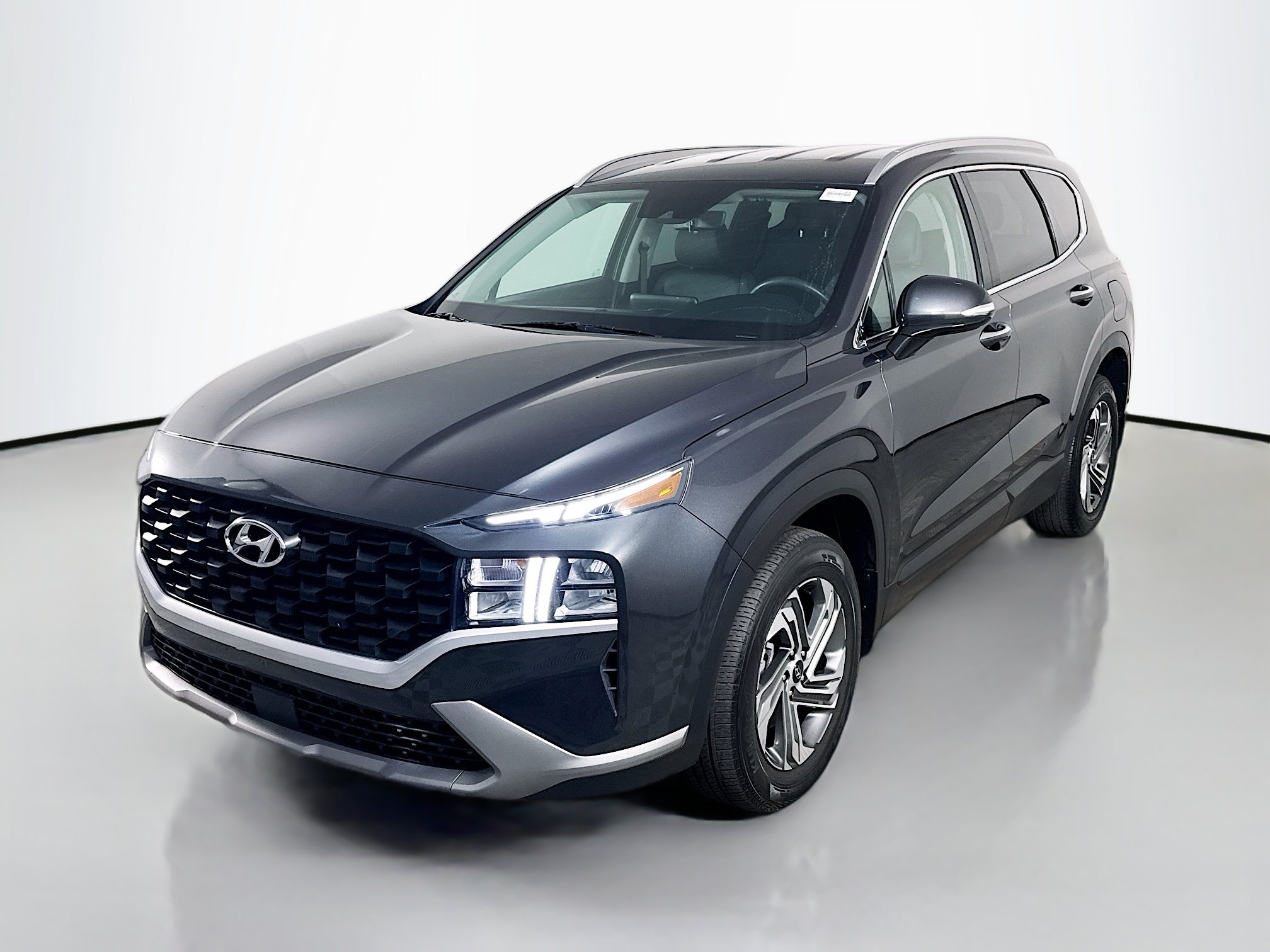 Used 2023 Hyundai Santa Fe SEL FWD image 4