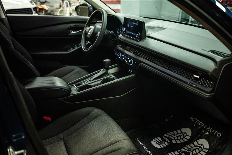 Used 2023 Honda Accord EX image 13