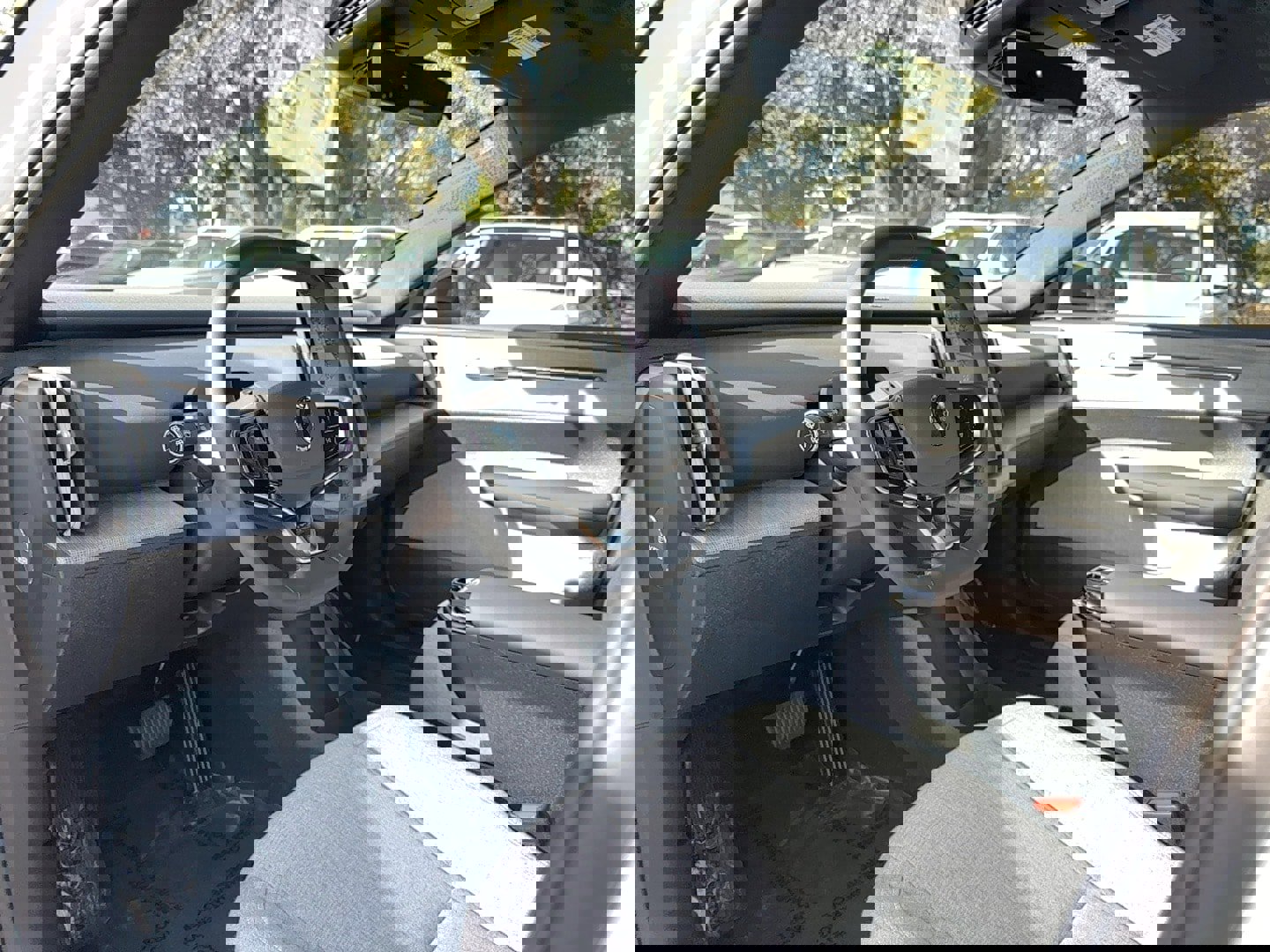 Used 2025 Volvo EX30 Ultra w/ Protection Package Premier image 13