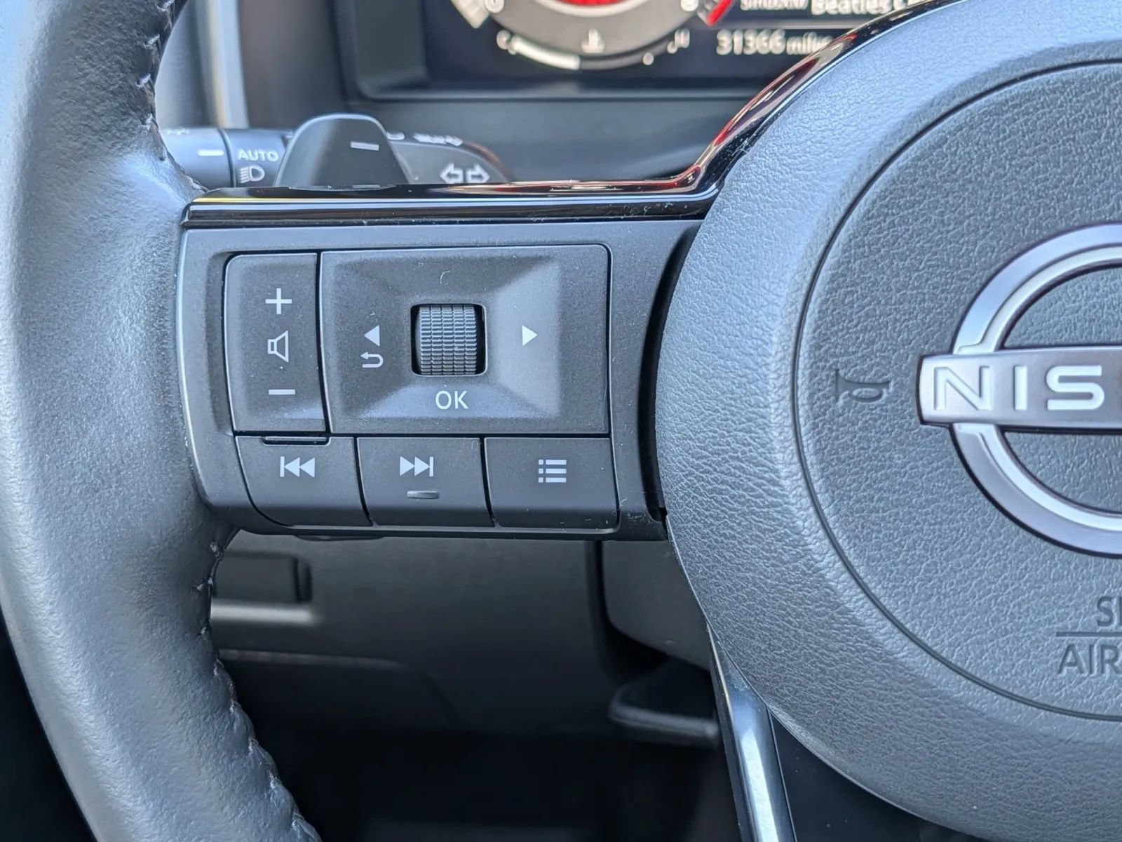 Used 2022 Nissan Rogue Platinum w/ Head-Up Display Package FWD image 21