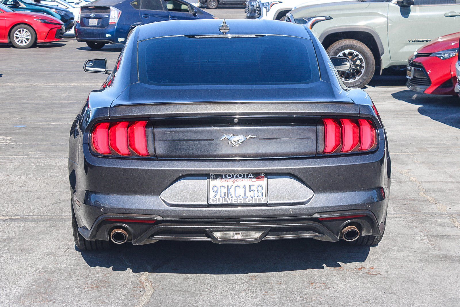 Used 2020 Ford Mustang Premium RWD image 8