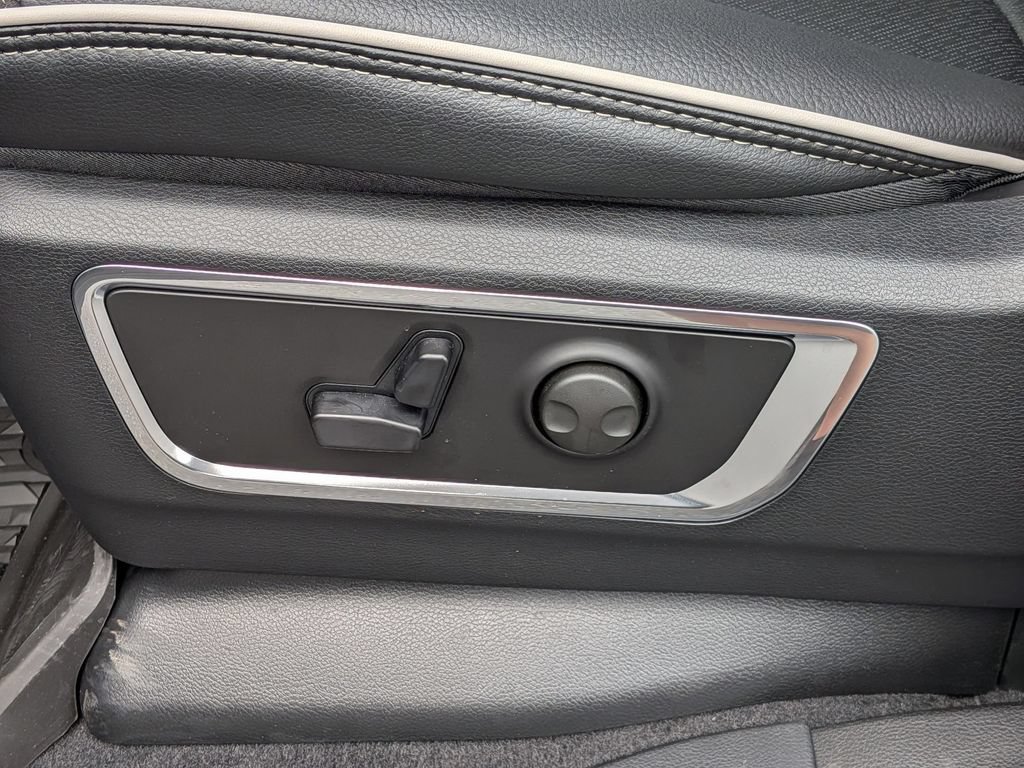 New 2026 RAM 1500 Laramie w/ Night Edition AWD/4WD image 13