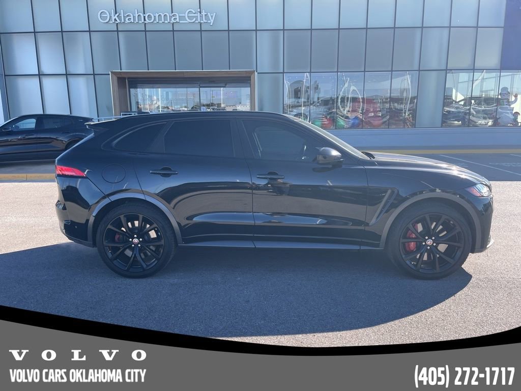 Used 2020 Jaguar F-PACE SVR image 4