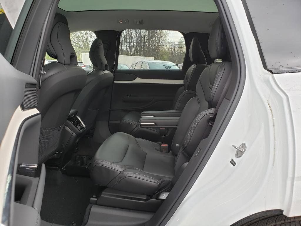 New 2026 Volvo EX90 Ultra AWD/4WD image 8