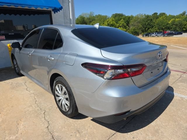 Used 2023 Toyota Camry LE FWD image 3