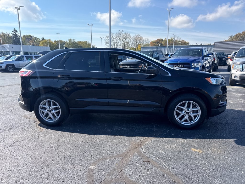 Used 2024 Ford Edge SEL AWD/4WD image 5