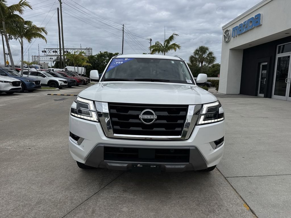 Used 2024 Nissan Armada SL w/ Captain's Chairs Package AWD/4WD image 8