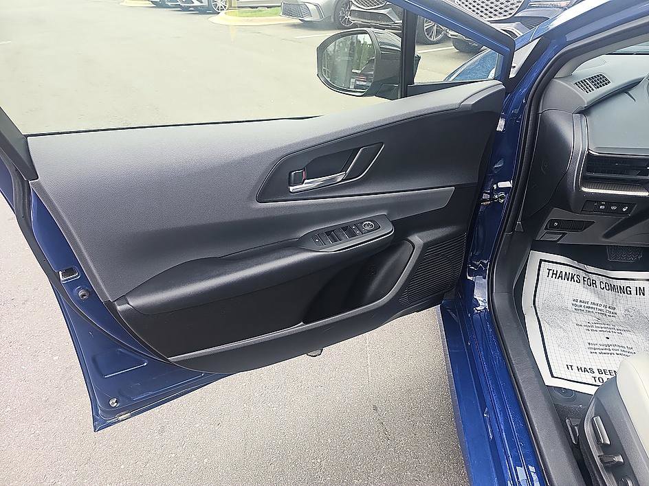 Used 2024 Toyota Prius XLE image 11