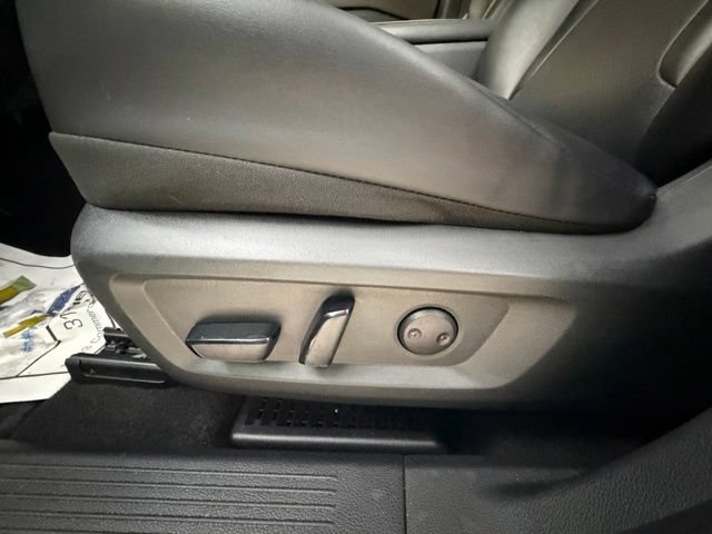 Used 2023 Nissan Rogue SV w/ SV Premium B Package AWD/4WD image 29