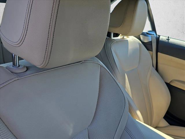 Used 2022 BMW 430i xDrive Convertible w/ Convenience Package image 16