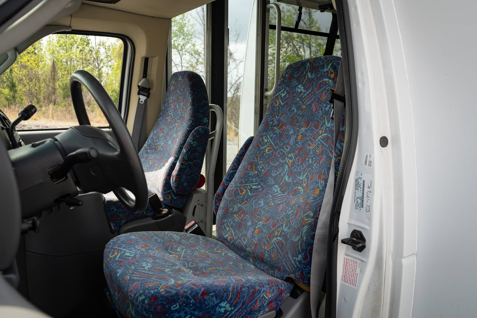Used 2003 Ford E-450 and Econoline 450 RWD image 14
