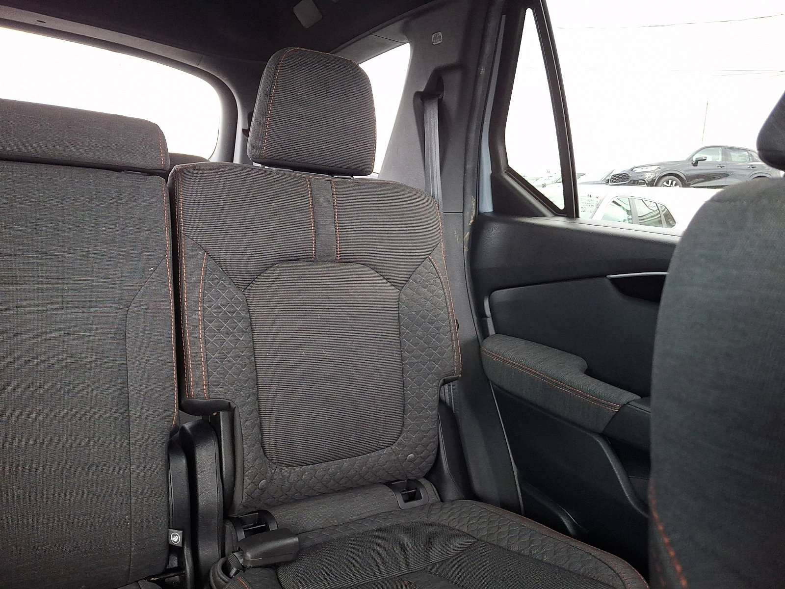 Used 2025 Honda Pilot Sport image 16