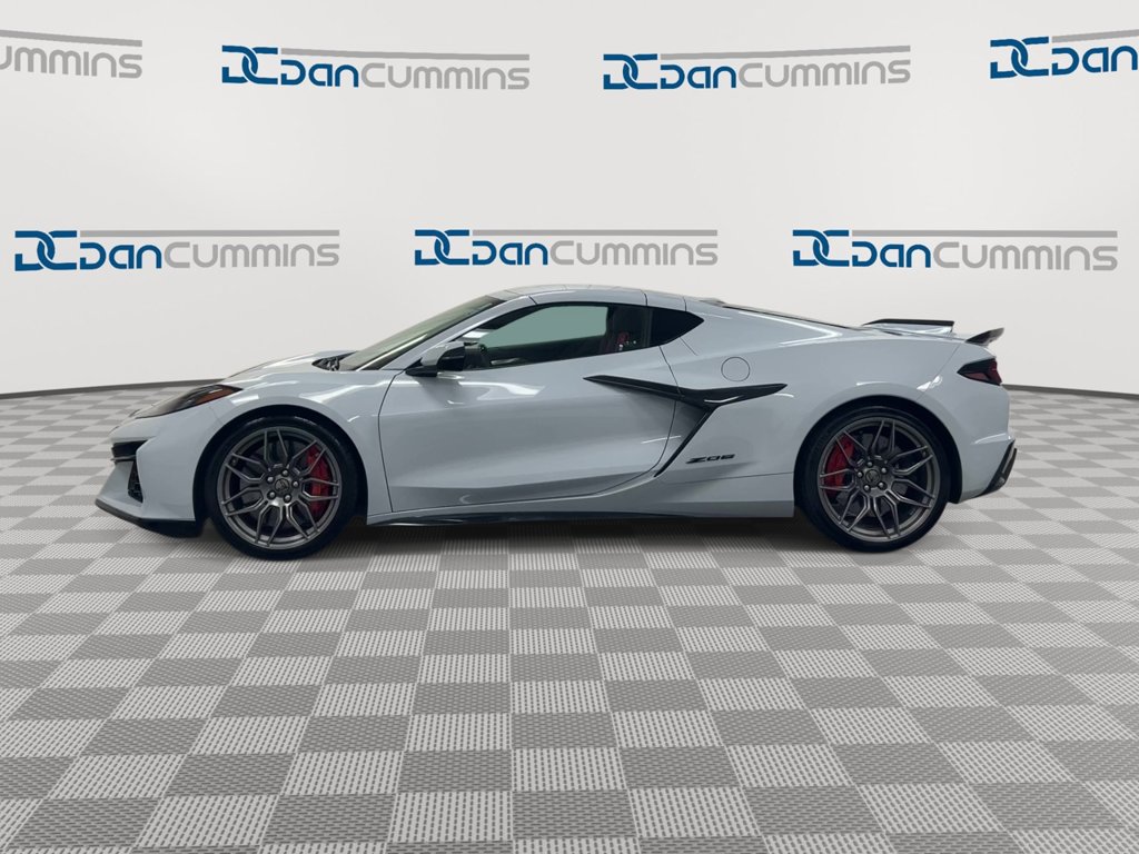 Used 2023 Chevrolet Corvette Z06 w/ Engine Appearance Package RWD image 5