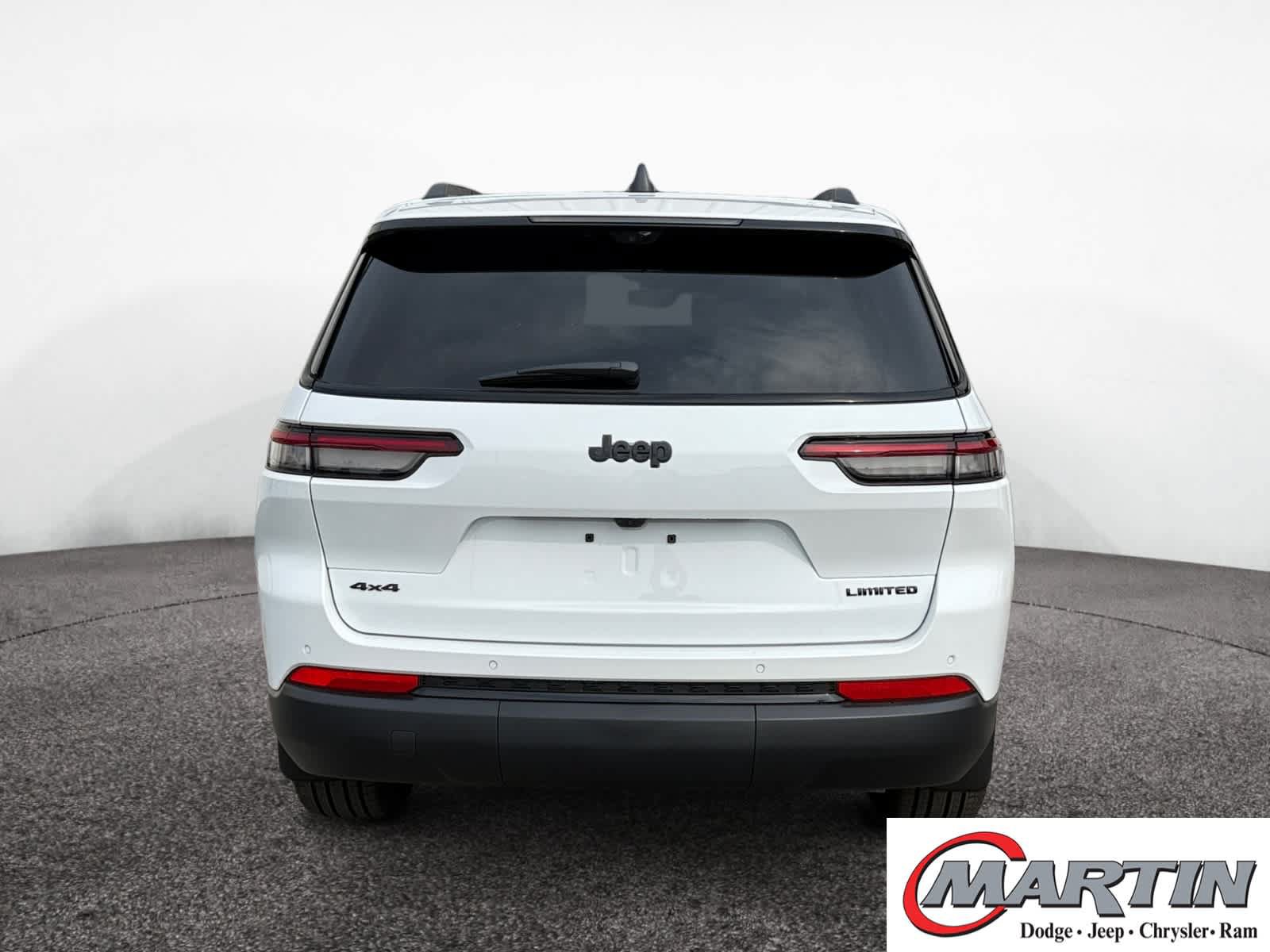 New 2025 Jeep Grand Cherokee L Limited w/ Luxury Tech Group II AWD/4WD image 4