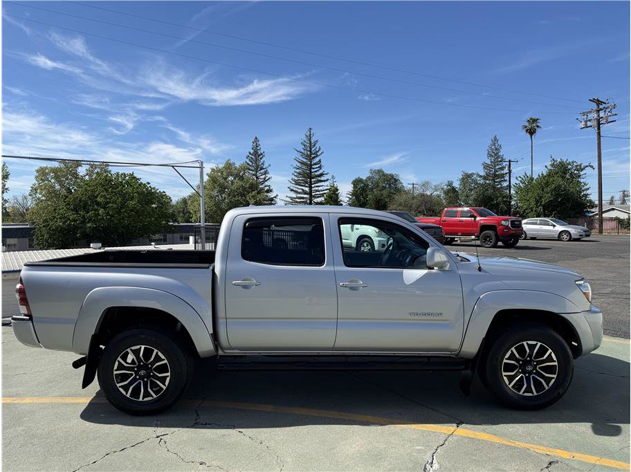 Used 2010 Toyota Tacoma PreRunner RWD image 5