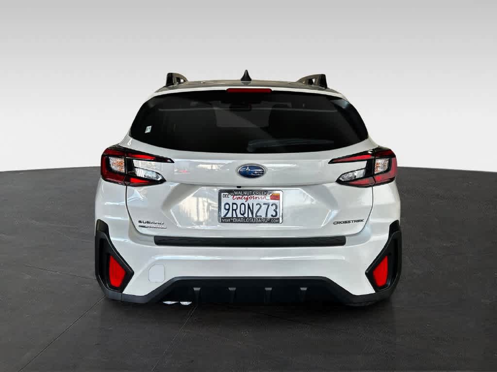 Used 2024 Subaru Crosstrek 2.0i Premium AWD/4WD image 5