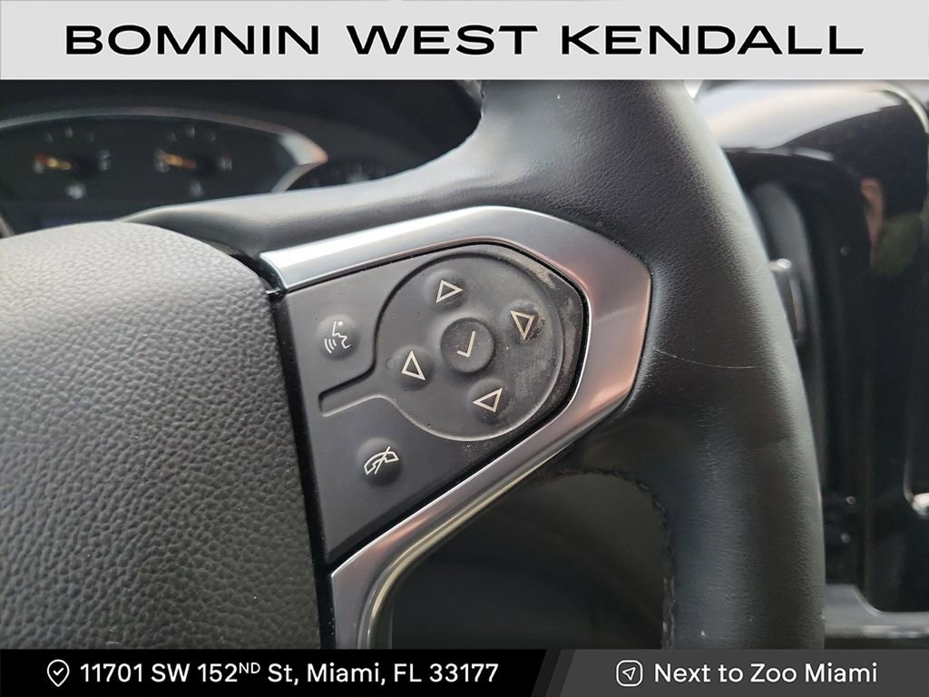 Used 2023 Chevrolet Traverse RS image 14