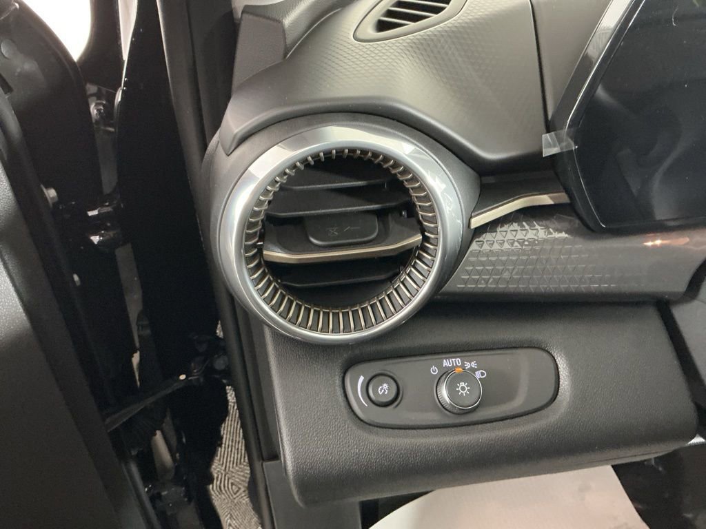 New 2026 Chevrolet Trax ACTIV FWD image 14